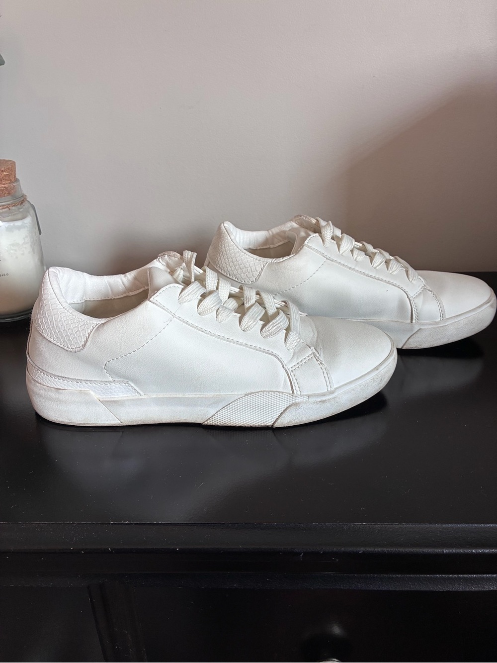 Everyday White Women's Low-Top Lace-Up Sneakers